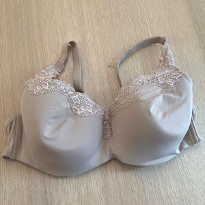 Le Mystere Full Coverage Lace Trim Bra in Taupe Size 44B x1281